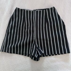 Black and White Vertical Stripe Dress Shorts Leith XXS